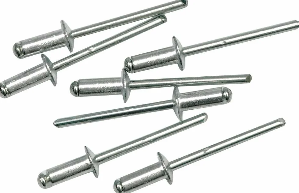 Aluminiowe czarne paski 6,4 x 3,2 mm 50 szt