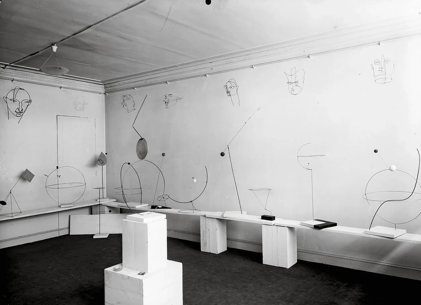 Calder: Sculpting Time