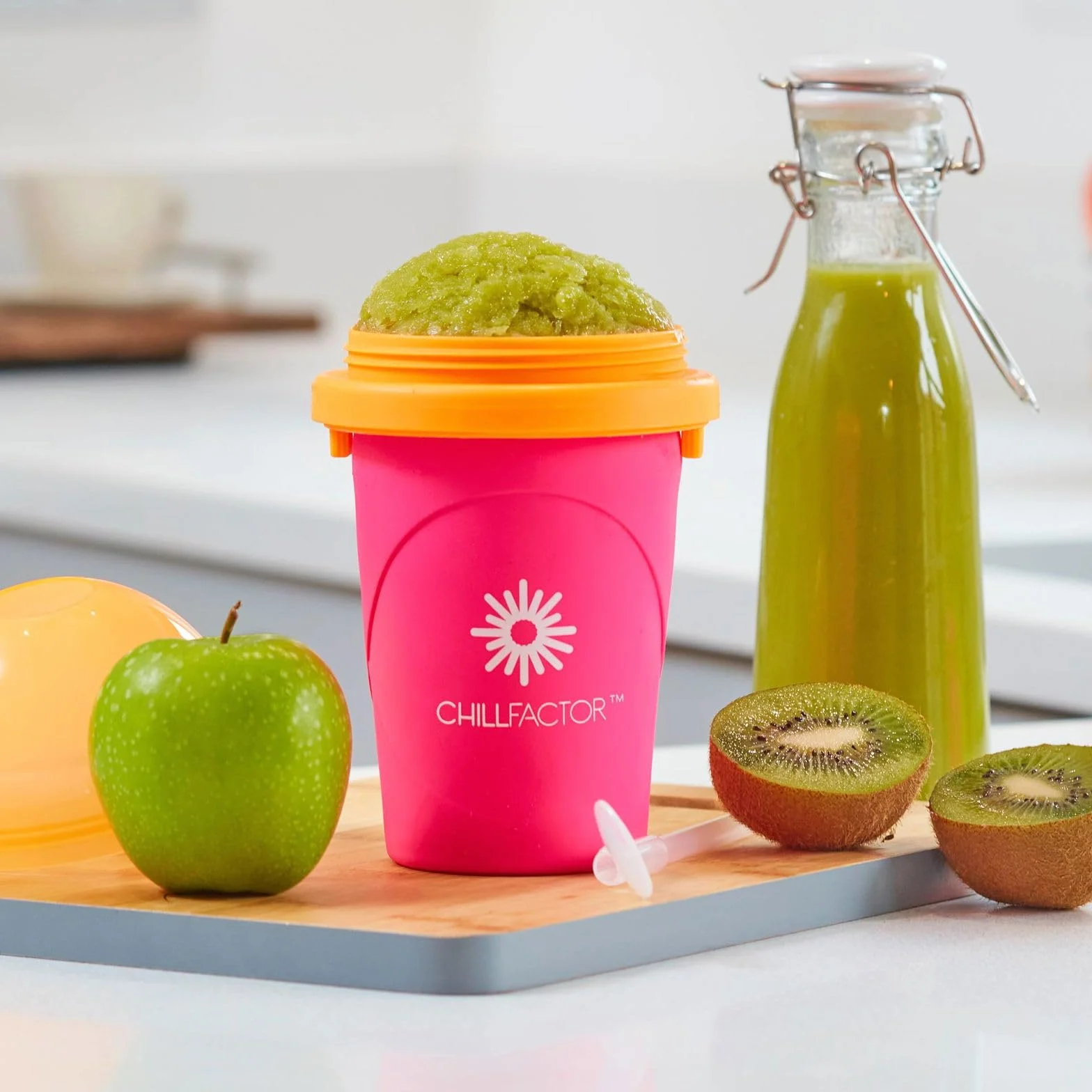 Slushy Maker Chillfactor Magic Freez Kubek ze słomką