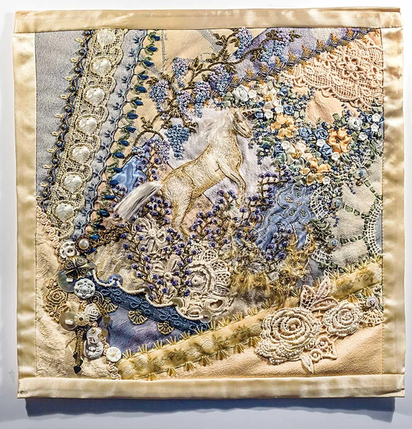 Crazy Quilting for Beginners Handy Pocket Guide: All the Basics to Get You Started