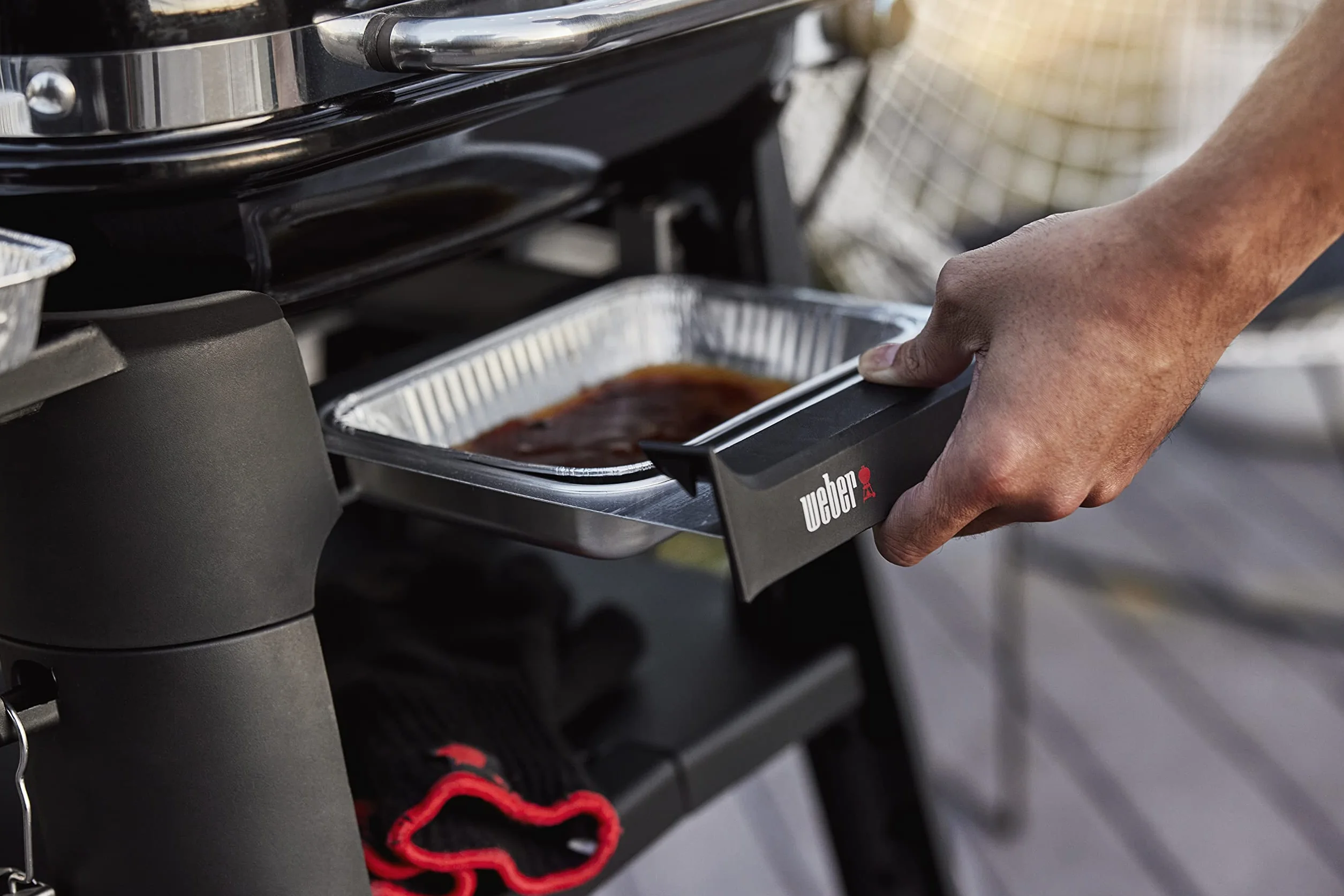 Weber Lumin Compact grill elektryczny, powierzchnia grillowa, 43 x 32 cm, przenośny, osiąga temperaturę ponad 315 °C, wszechstronny – idealny do smażenia, wędzenia, gotowania na parze lub gotowania