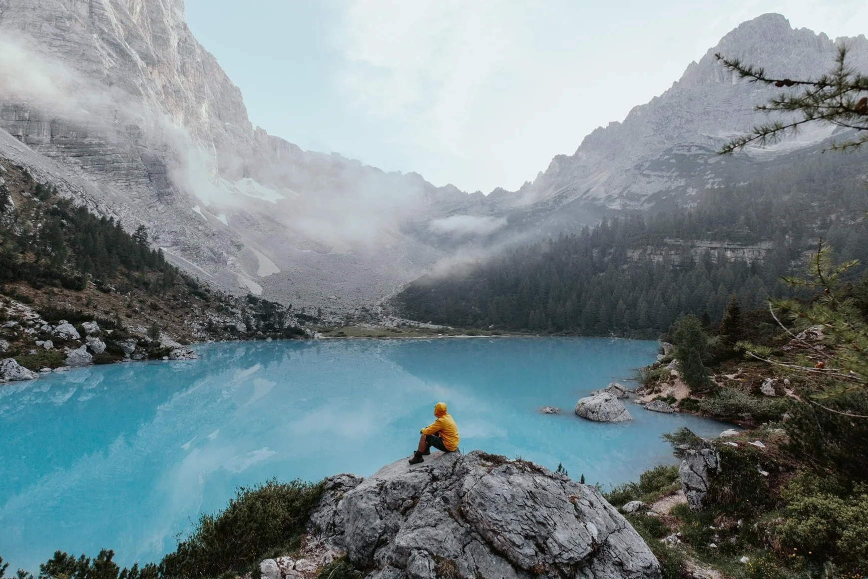 Escape Discovering the Dolomites. A Visual Journey and Adventures /anglais/allemand