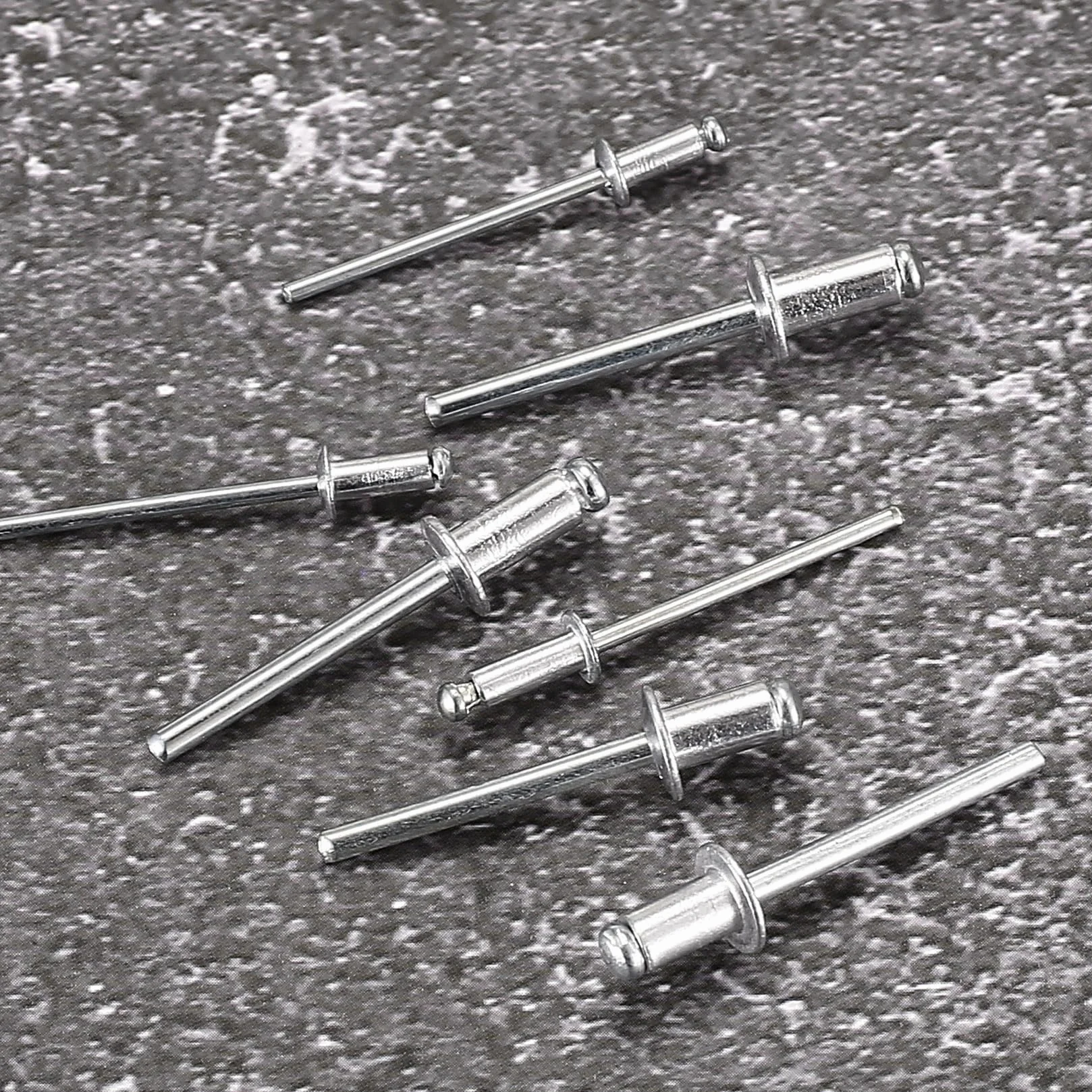 Zestaw nitów zrywalnych, aluminiowe nity zrywalne, 500 szt. aluminium/stal, 5 rozmiarów nitów popowych, płaskich łeb do metalu, drewna, tworzywa sztucznego, 3,2 mm i 4,8 mm
