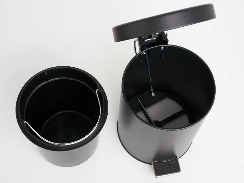 Corby 3 l Bin (Croft / BIN003) w kolorze czarnym