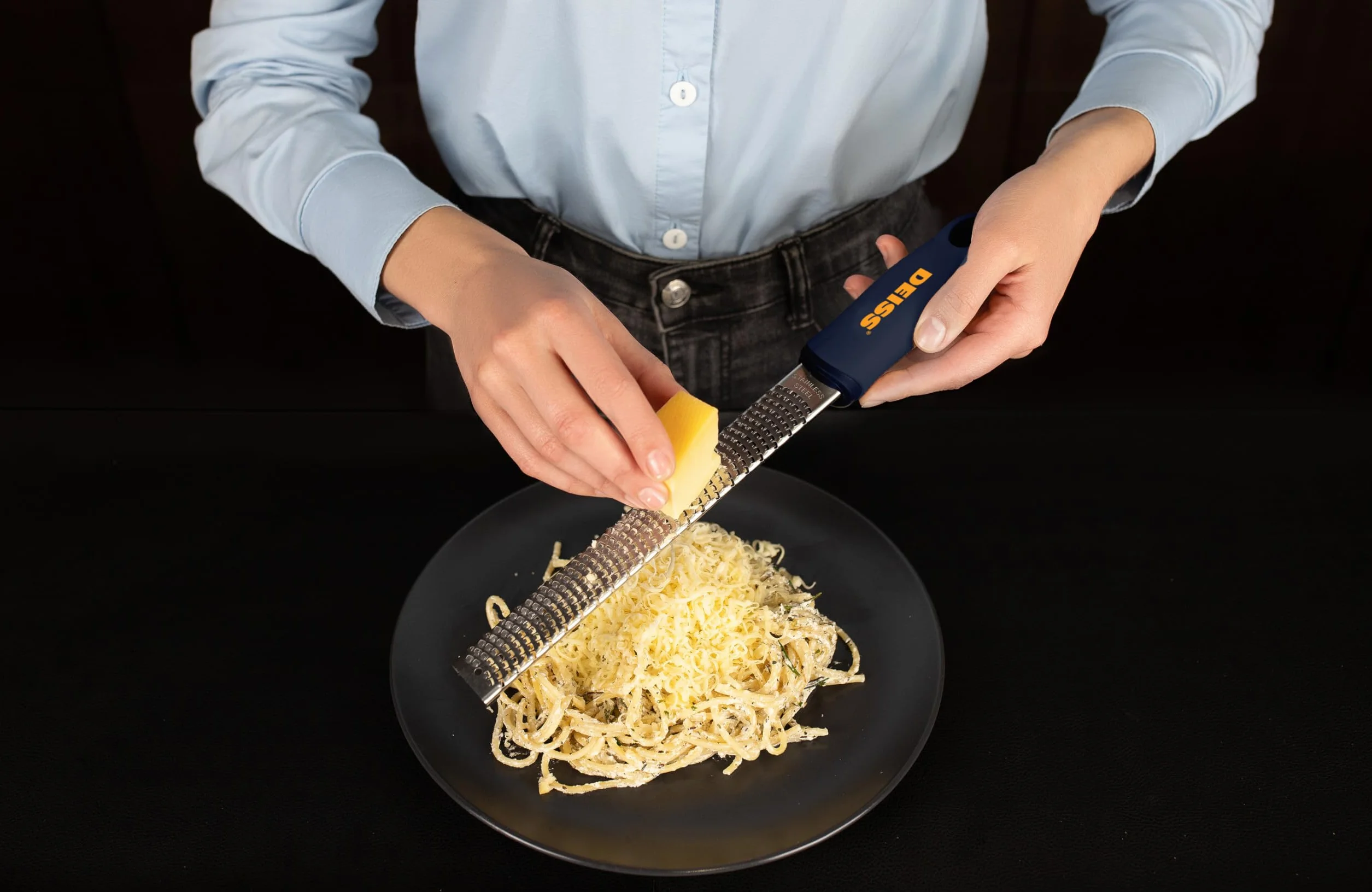 Deiss PRO Citrus Zester & Tarka do sera ze stali nierdzewnej, ostre ostrze, przystosowane do mycia w zmywarce (BLACK)