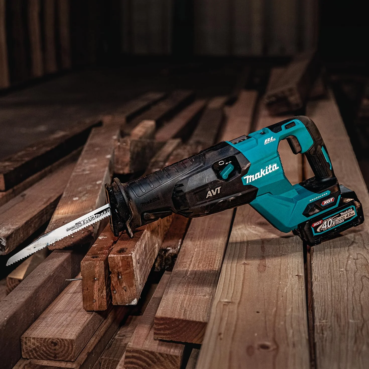Makita JR002GZ 40V Max Li-ion XGT bezszczotkowa piła szablasta - baterie i ładowarki nie są dołączone, przezroczysta