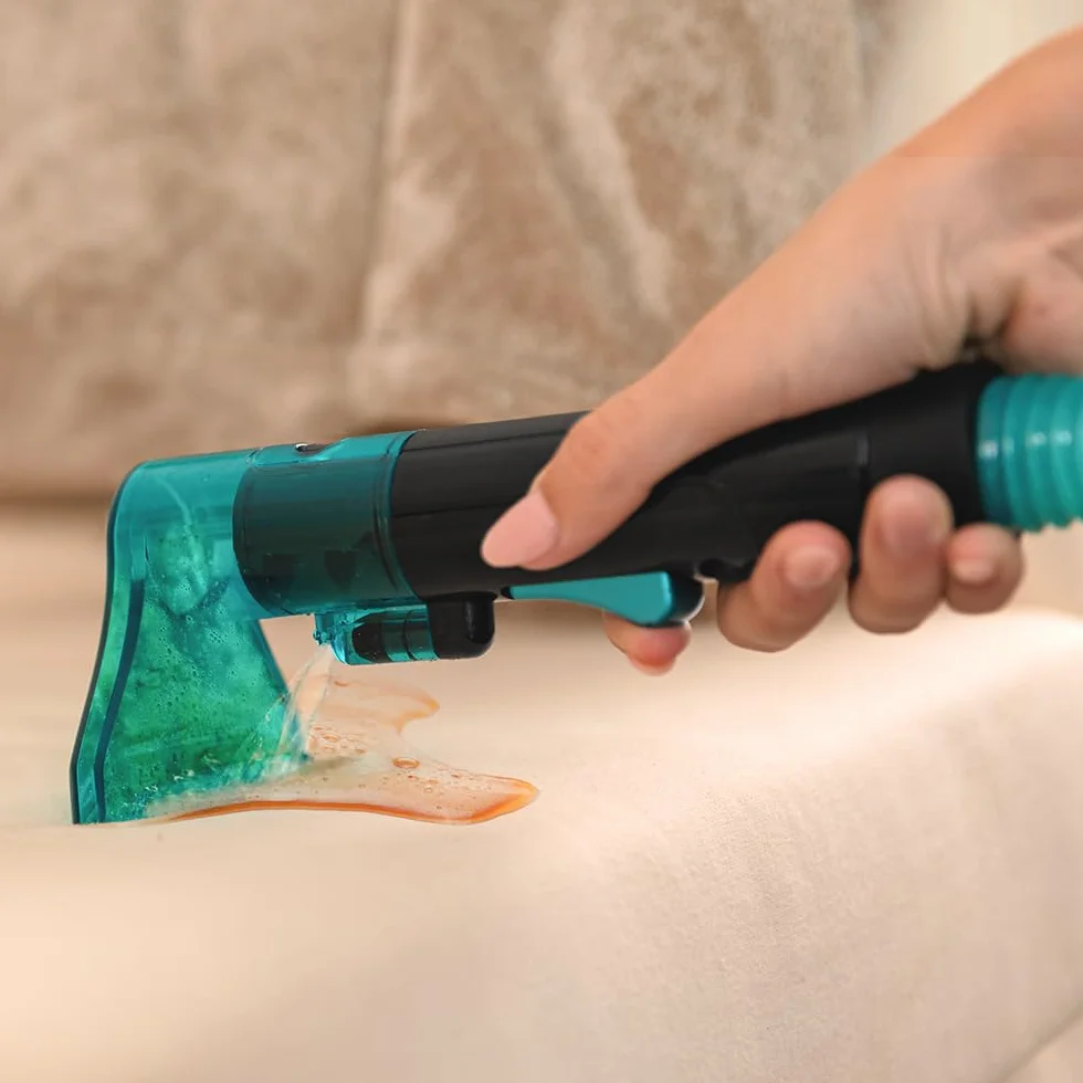 Cecotec Conga 2000 Carpet&Spot Clean Compact środek do czyszczenia dywanów i odkurzacz. Moc 330 W, kompaktowa konstrukcja, 2 zbiorniki o pojemności 800 ml i 500 ml, dysza natryskowa