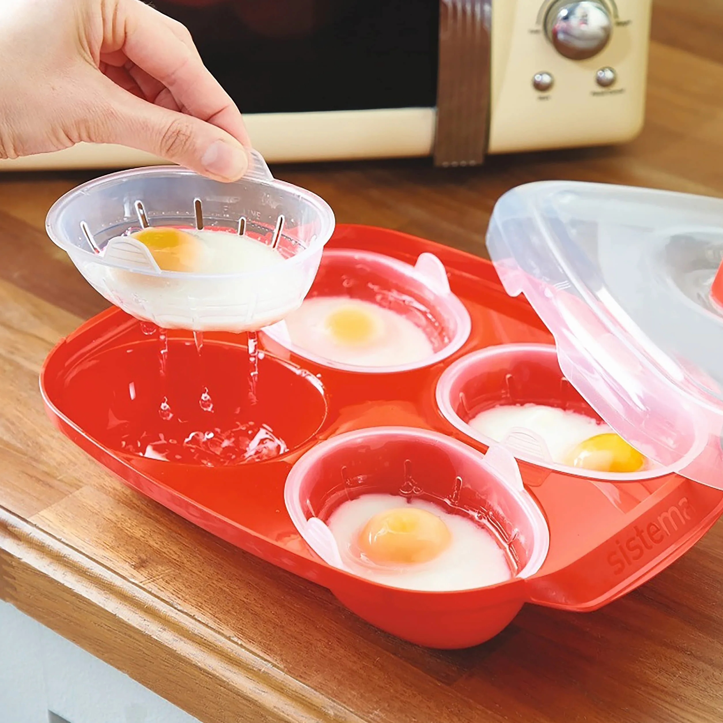 Sistema Microwave urządzenie do robienia jajek na 4 jajka czerwony