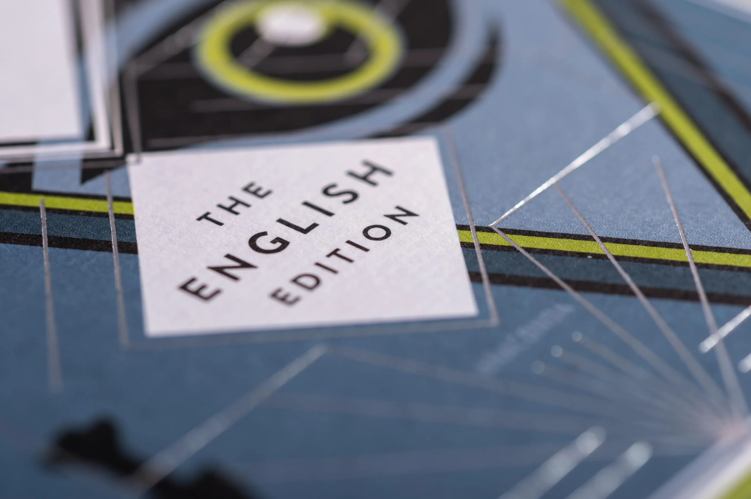 Orwell - 1984 / Nineteen Eighty-Four. English Edition: A special edition hardcover embossed with silver foil: 3