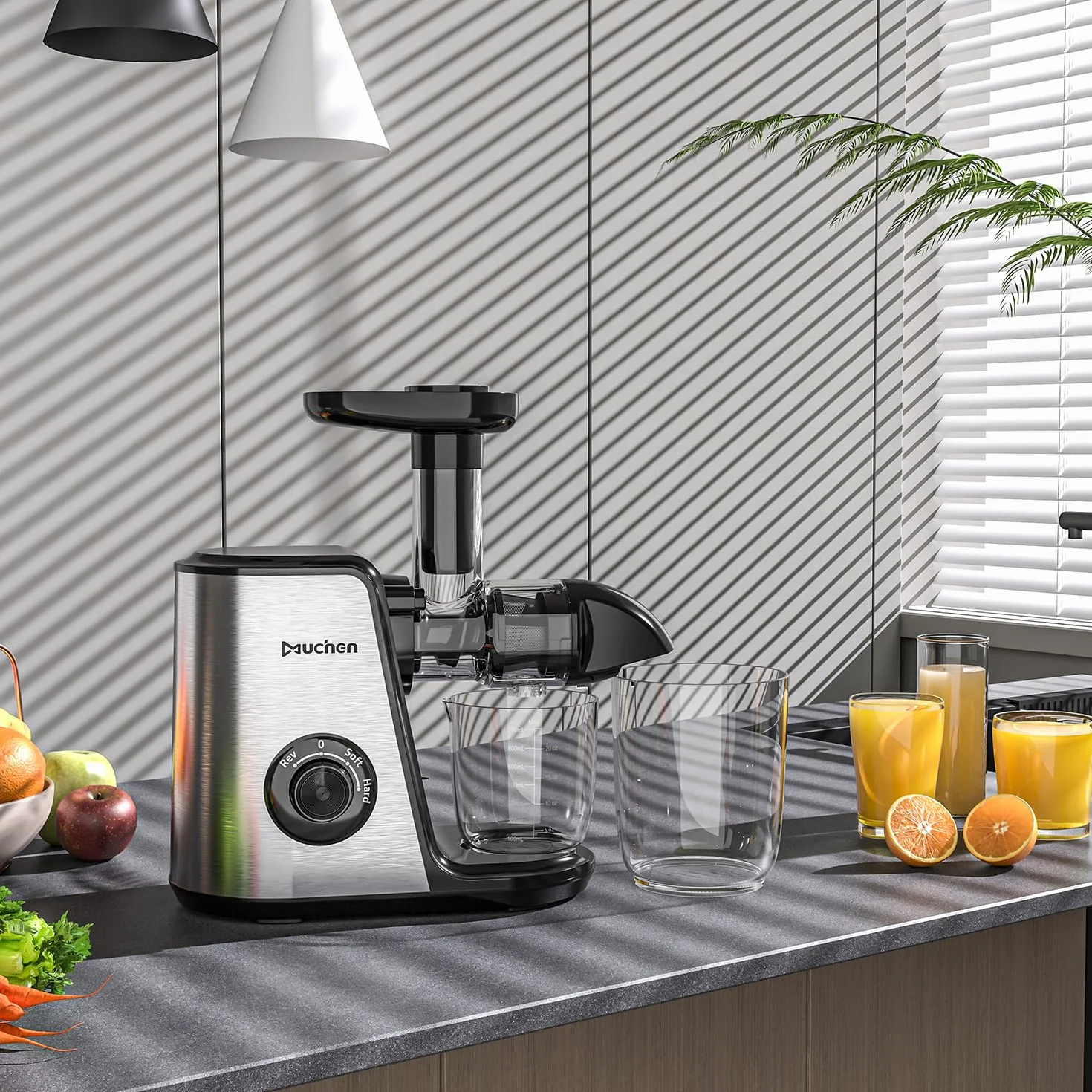 Muchen Slow Juicer sokowirówka do owoców i warzyw, cichy silnik, łatwe czyszczenie z funkcją żucia wstecznego, 150 W, ze stali nierdzewnej, kolor czarny, srebrny, w zestawie książka z przepisami