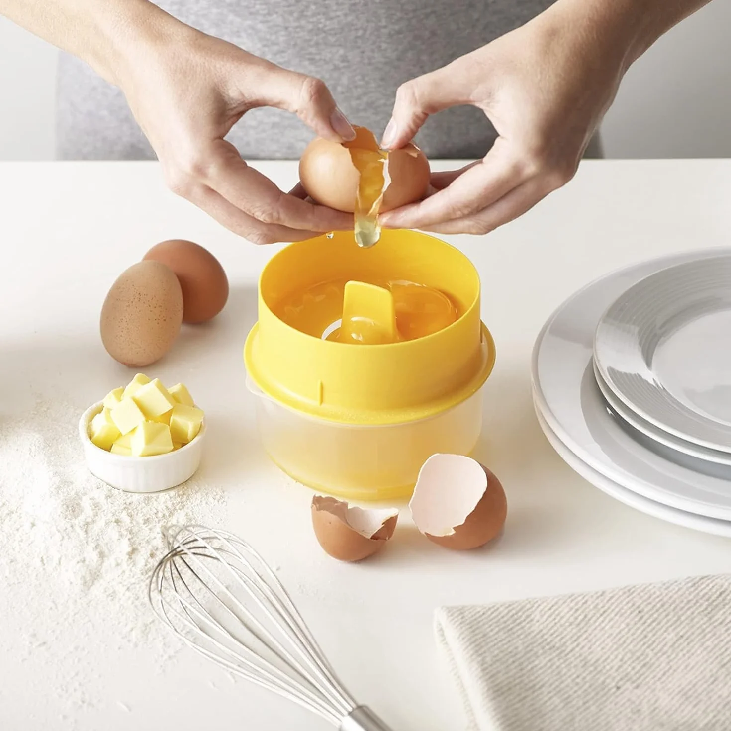 Separator do jajek mini, rozdzielacz białek i żółtek, narzędzie kuchenne żółty