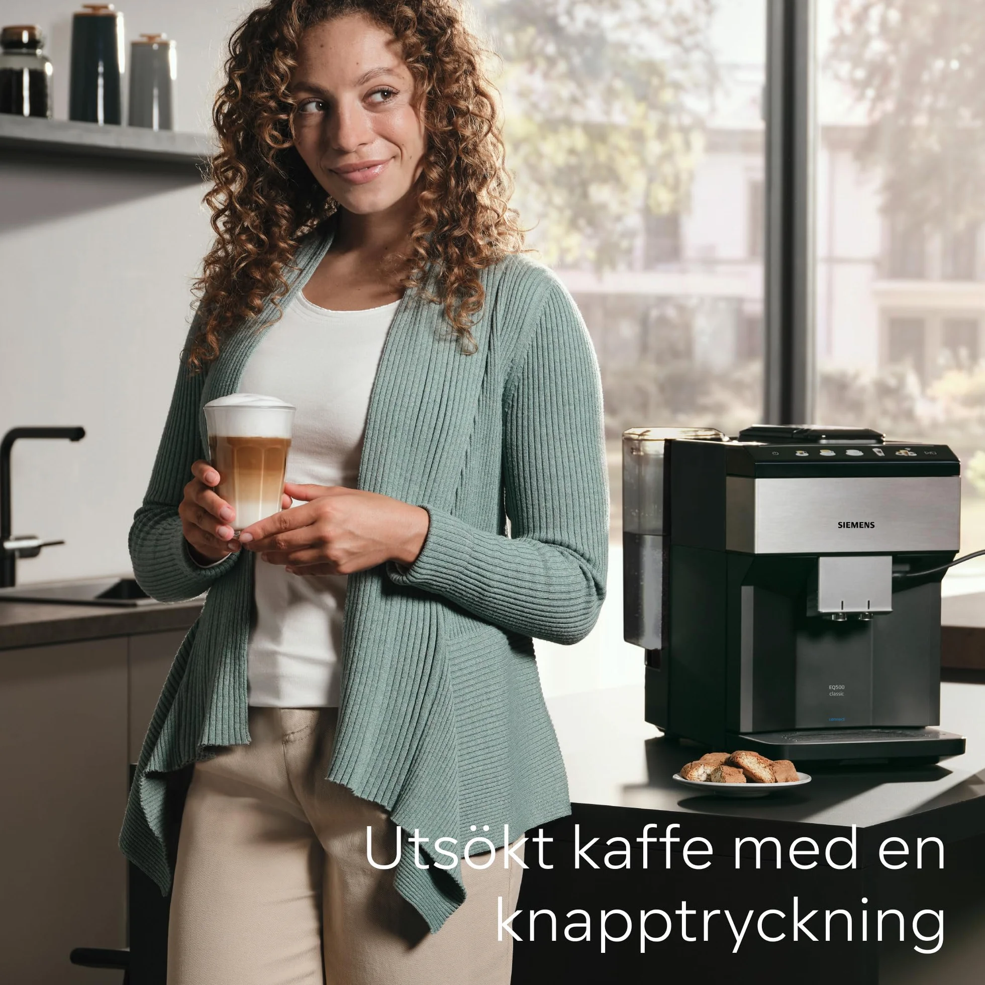 Siemens, W pełni automatyczny ekspres do kawy, EQ500, Home Connect, aromaDouble Shot, AutoMilk Clean, CeramDrive, CoffeeSelect Display, OneTouch DoubleCup, stal nierdzewna/czarny, TP516RX3