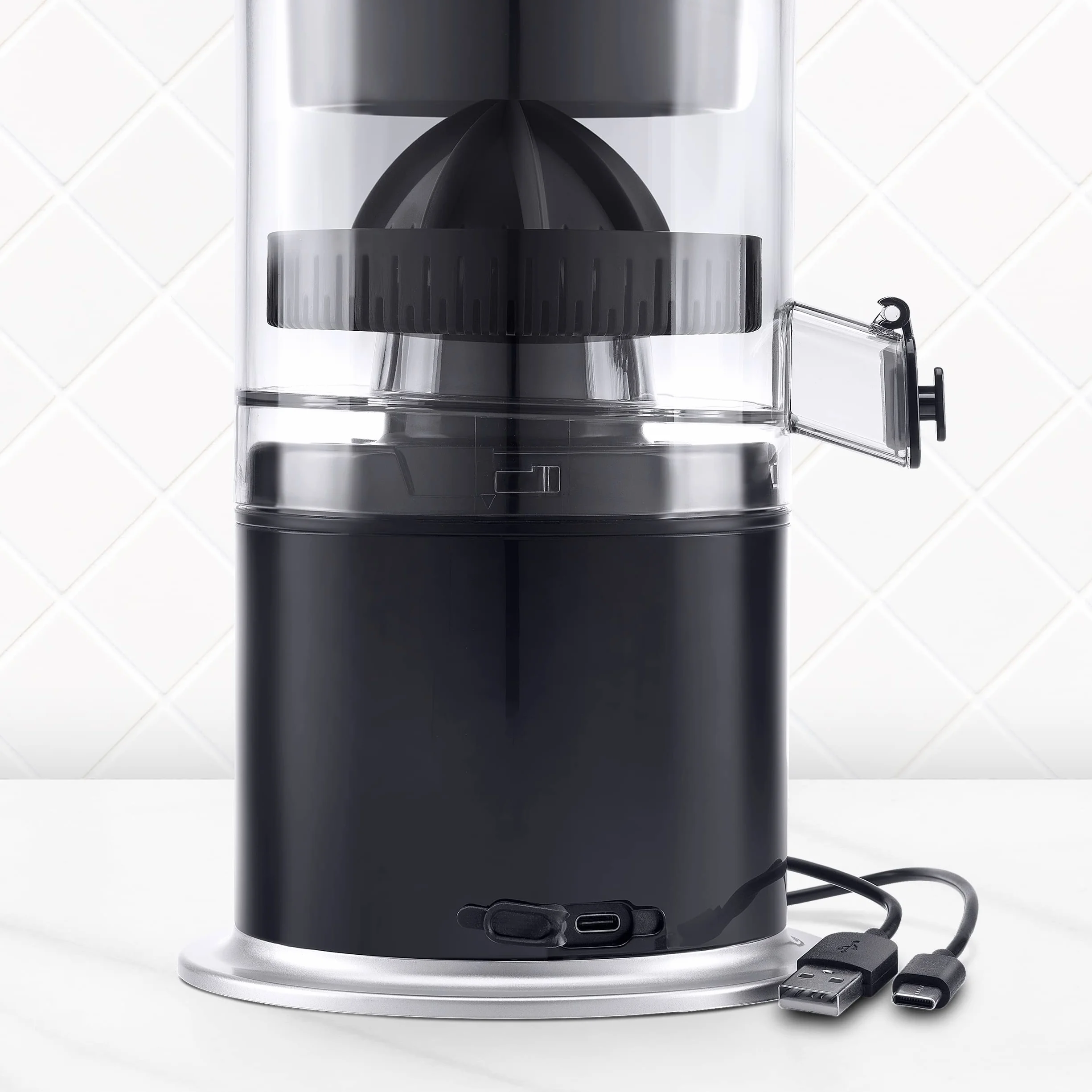 Ufesa Squeeze & Go Citrus Squeezer elektryczny ładowalny USB-C przenośny wyciskacz pomarańczowy limonka bateria 1500 mAh 220 ml bez BPA