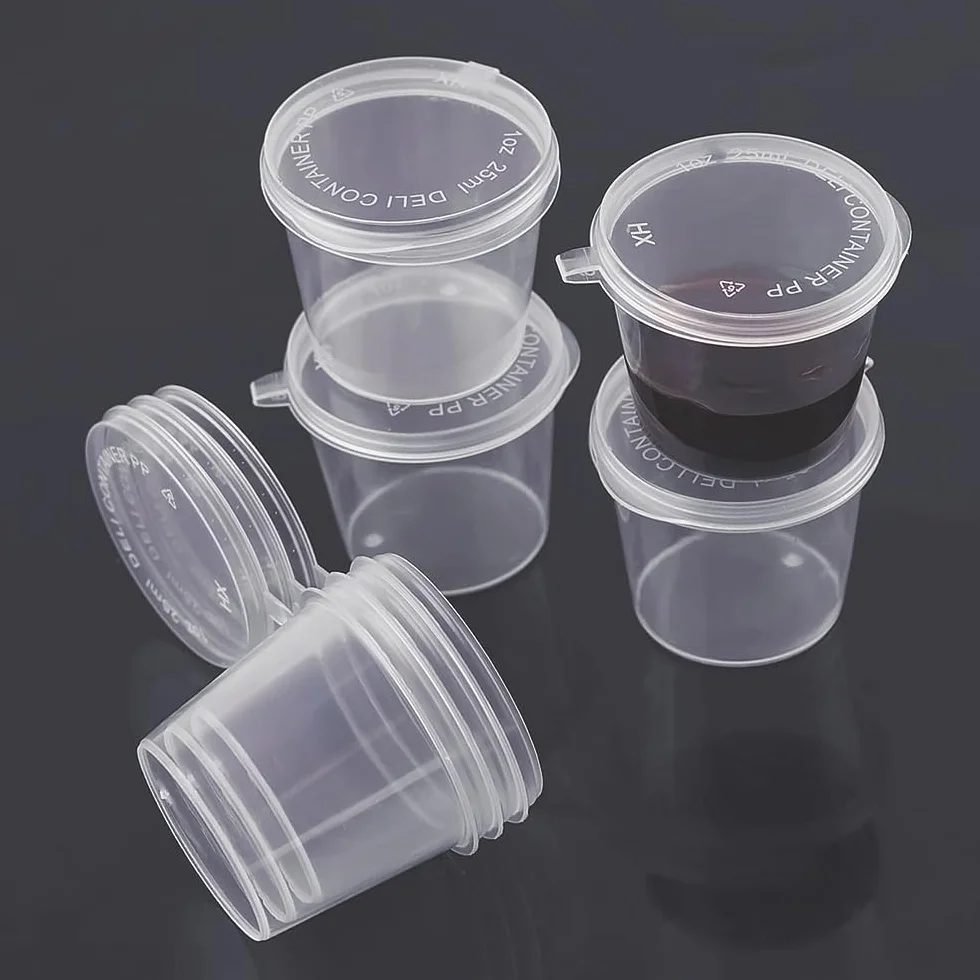 Plastikowe pojemniki do sosów 25 ml 100 szt z pokrywkami