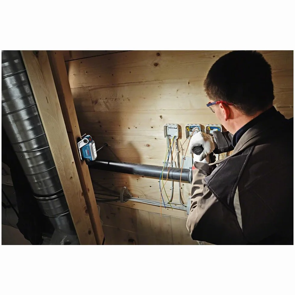 Bosch Professional system 12V: akumulatorowa lampa budowlana LED GLI 12V-330 (330 lm, czas pracy: 180 min/Ah)
