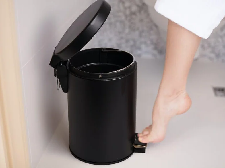 Corby 3 l Bin (Croft / BIN003) w kolorze czarnym