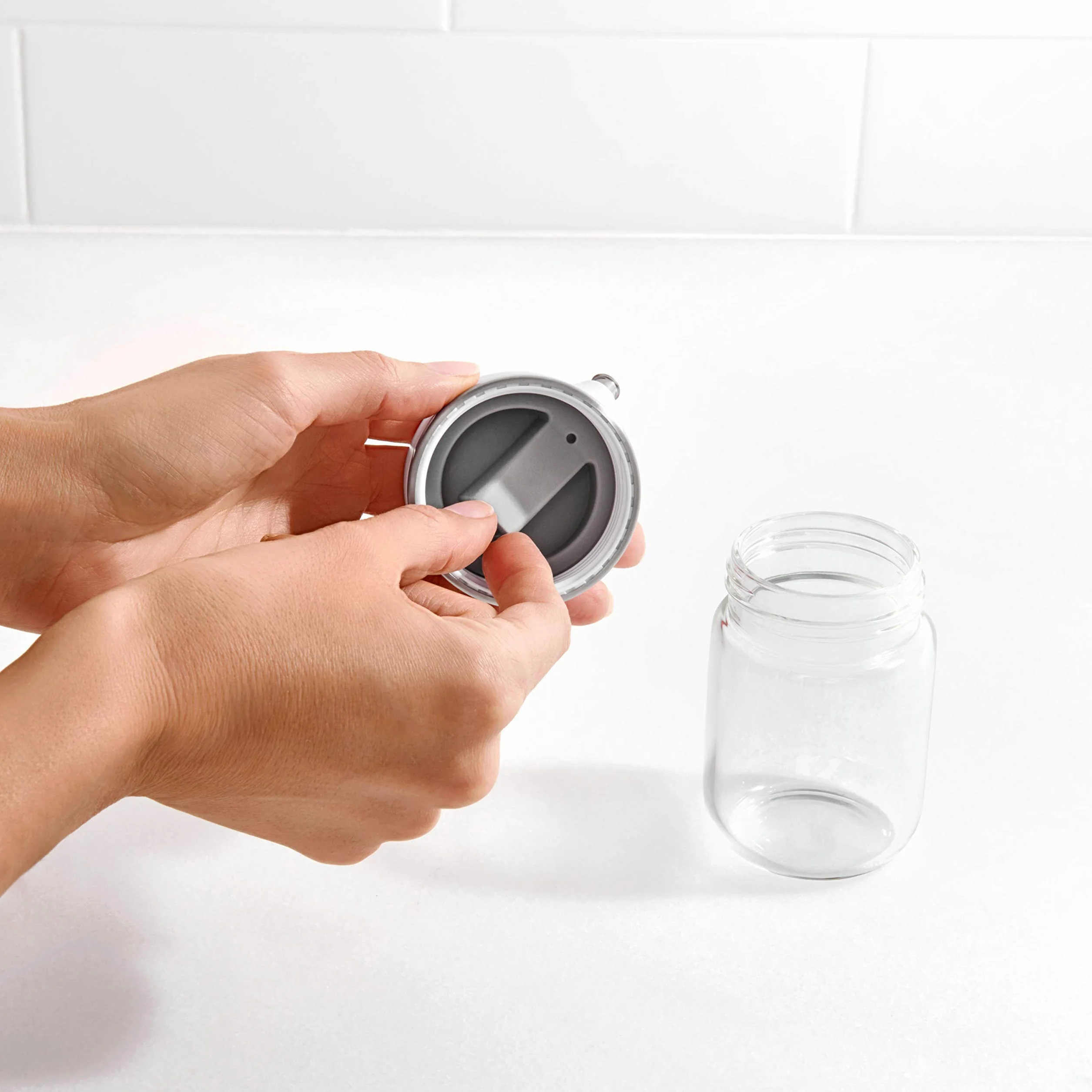 OXO Good Grips Precision Pour szklany dozownik 150 ml