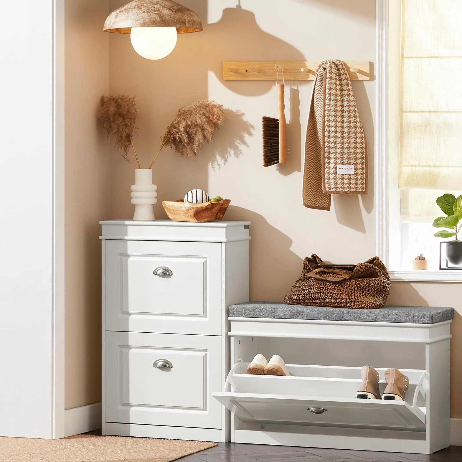 SoBuy Ławka na Buty Szafka na Buty z Siedziskiem – Wąska Komoda Przedpokojowa na 6 Par – Biała, Tapicerowana, Nośność 150kg, Głębokość 24cm, MDF E1 – FSR82-L-W