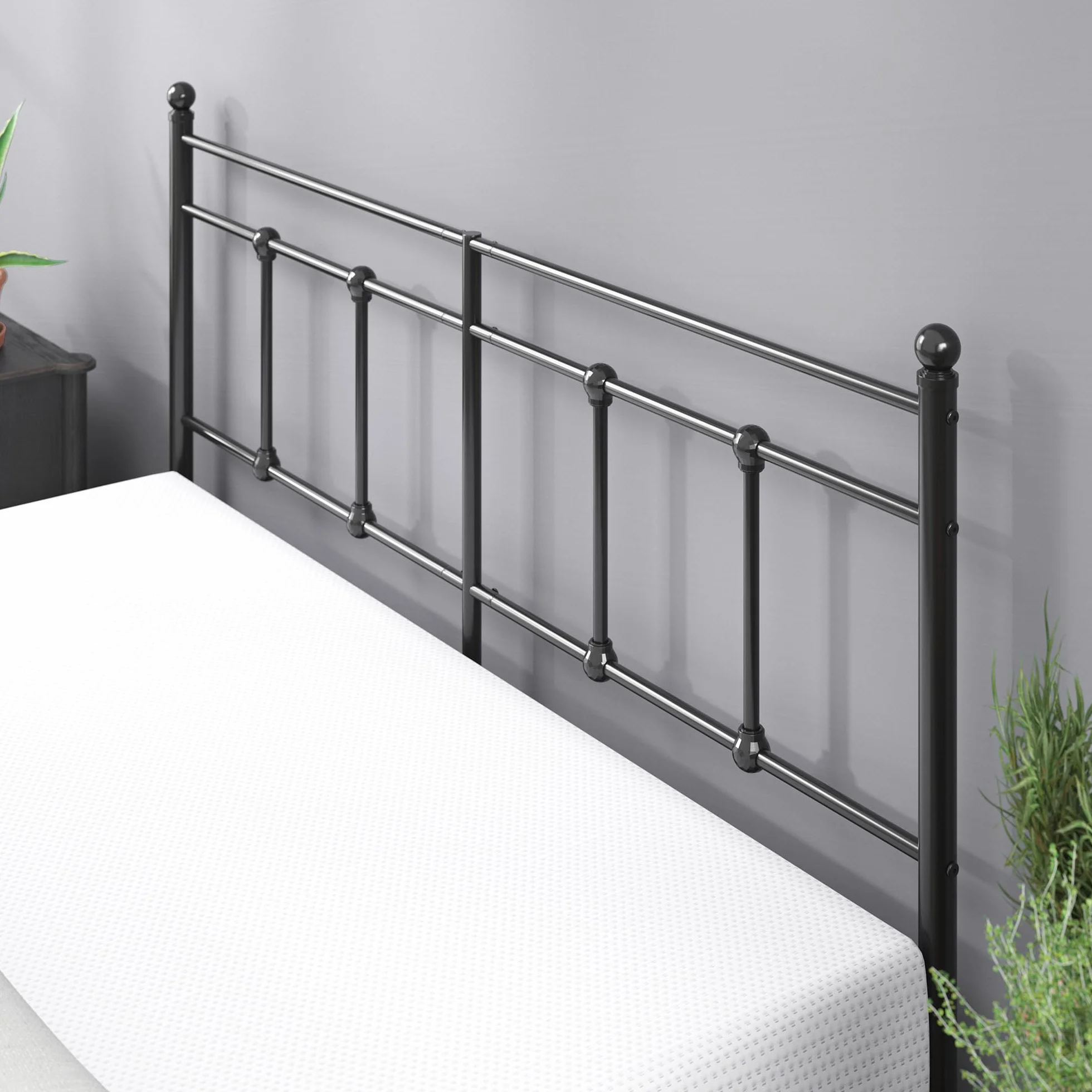 Zinus Nicholas łóżko 140 x 200 cm – wysokość 31 cm z miejscem do przechowywania pod łóżkiem – metalowa rama łóżka platformowego z zagłówkiem i podnóżkiem – czarne