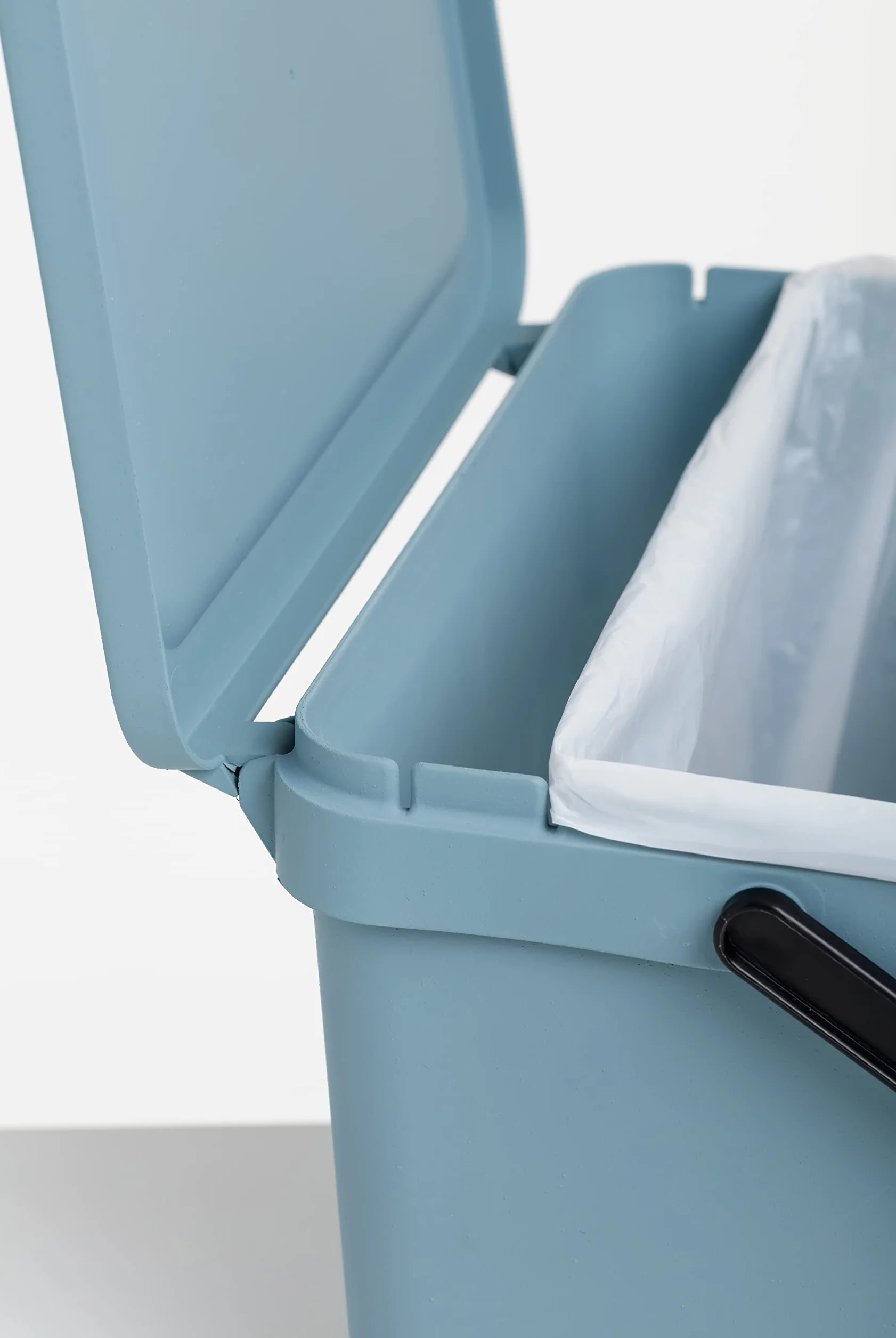 TATAY Kuchenny pojemnik na kompost z uchwytem, pojemność 6 l, polipropylen, wykonany w 100% z materiałów pochodzących z recyklingu, kolor oceanu, wymiary 26,5 x 20,5 x 18,5 cm