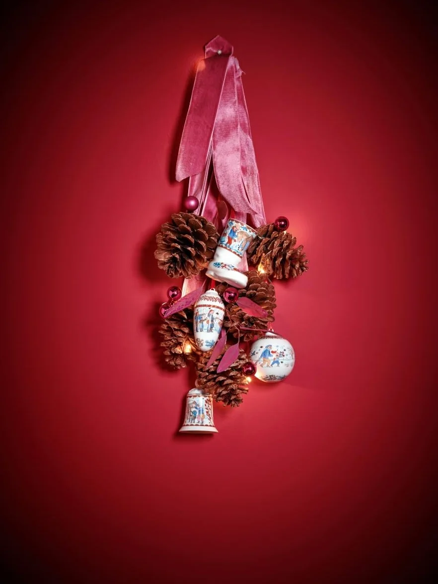 Hutschenreuther 2021 Porcelański dzwonek bożonarodzeniowy, prezenty świąteczne, 7 cm, wielokolorowy