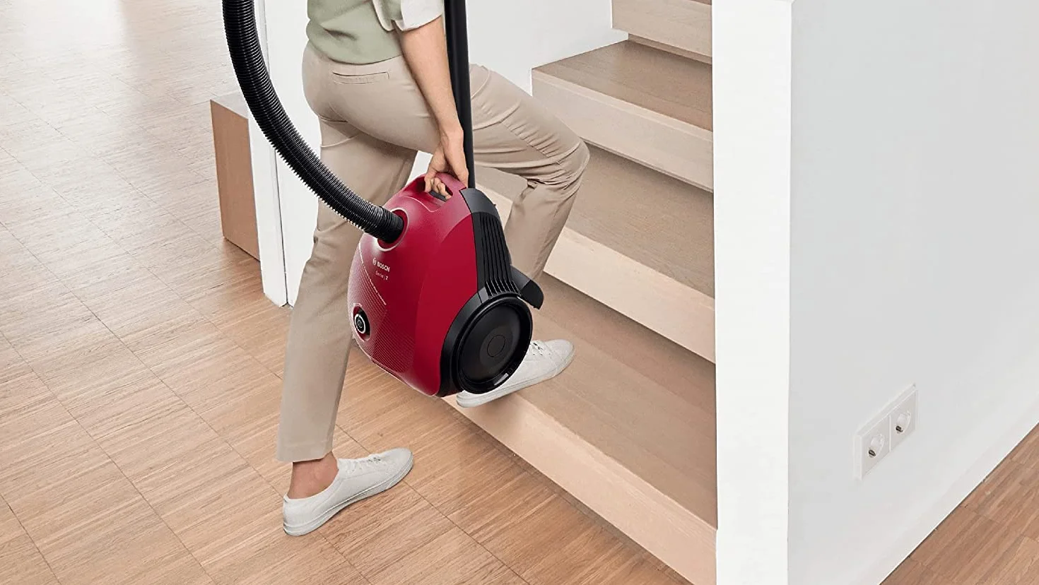 Bosch Odkurzacz z workiem serii 2 czerwony BGBS2RD1