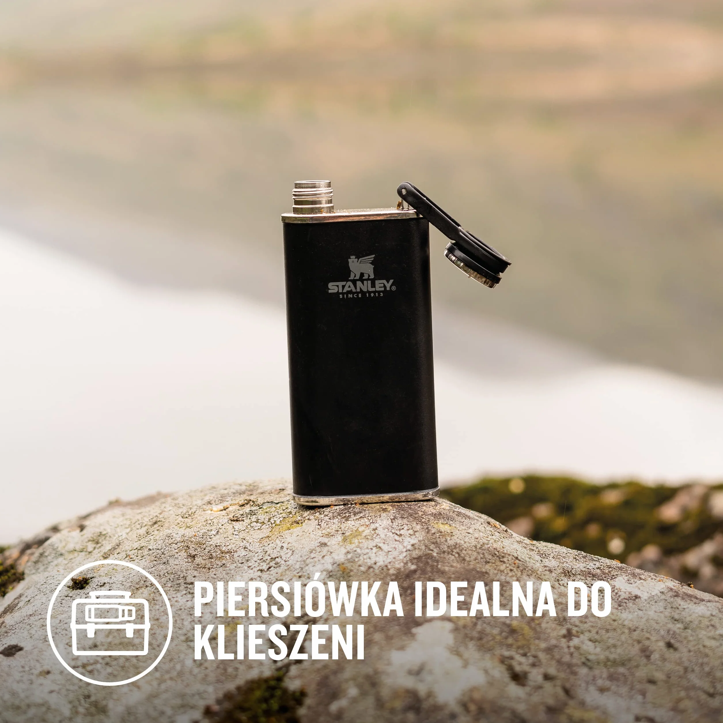 Stanley 1913 Adventure Pre-Party Shot Glass + Flask Set Matte Black Stal nierdzewna Bez BPA Zestaw podarunkowy