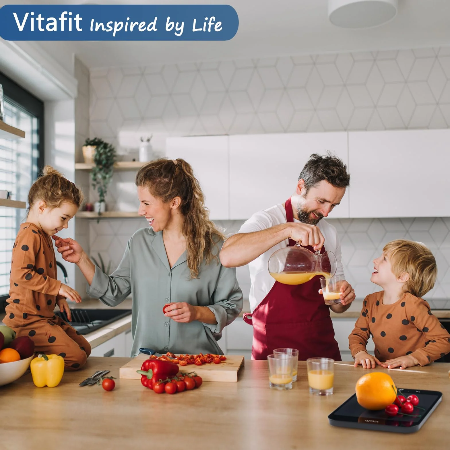 Vitafit 15kg Waga Kuchenna, Wysoka Dokładność 1g przez Nasze Profesjonalna Fabryka Od 2001, Cyfrowa Waga Spożywcza do Gotowania i Pieczenia, Duża Platforma 215x180mm, 3 Baterie AAA, Czarna