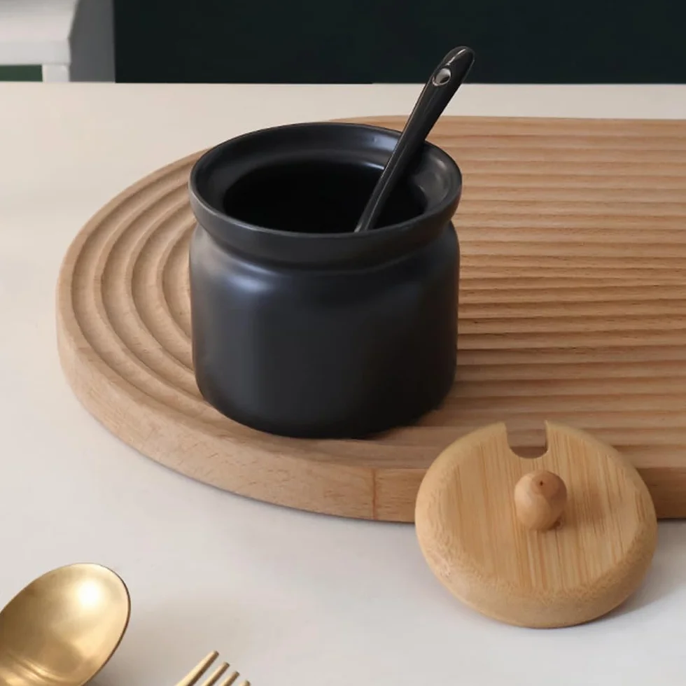 Ceramiczne słoiki na cukier z pokrywką, puszka na cukier czarna, hermetyczna puszka na kawę, z małą łyżeczką ceramiczną do kawy, cukru, herbaty, przypraw itd. (180 ml 6,8 x 8 cm)