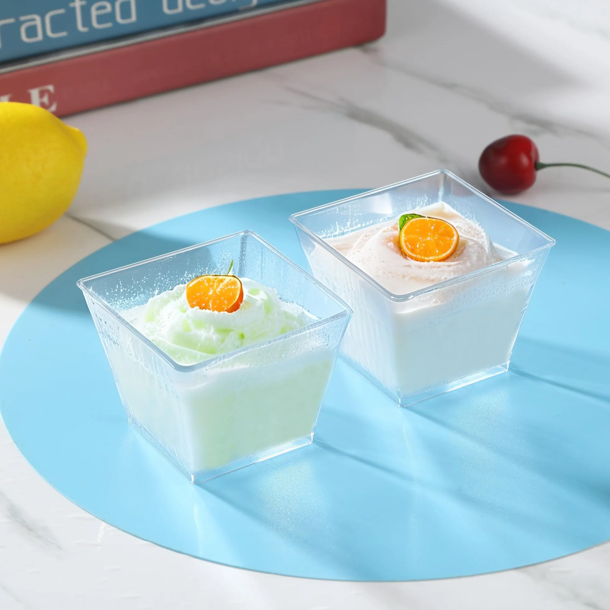 Plastikowy kubek deserowy 160 ml 4 unz 50 sztuk z łyżkami