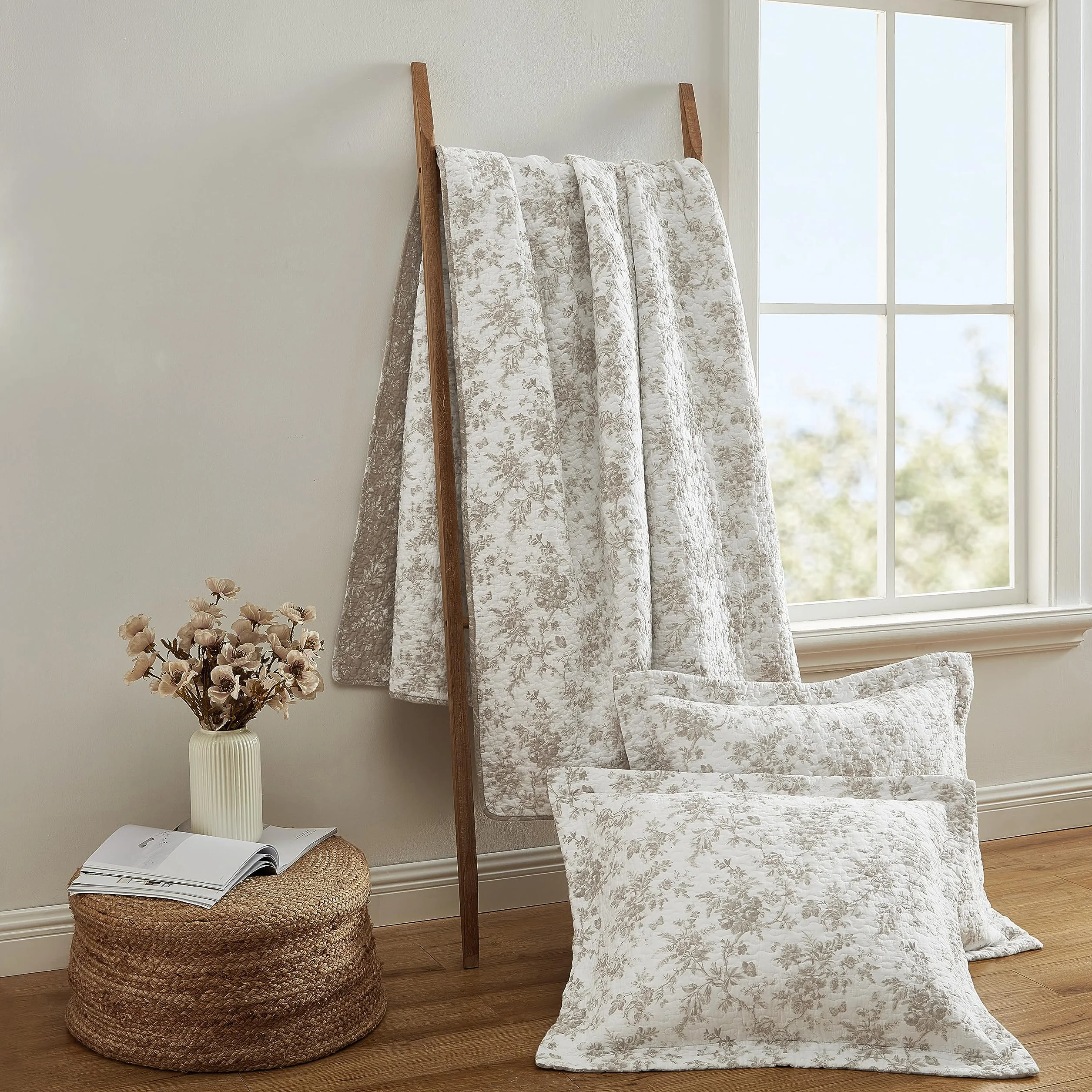 Laura Ashley Komplet pościeli w rozmiarze full/queen, dwustronna pościel bawełniana z kwiatowym wzorem i pasującymi poszewkami, wystrój domu na każdą porę roku (ogród otoczony murem, brązowa)