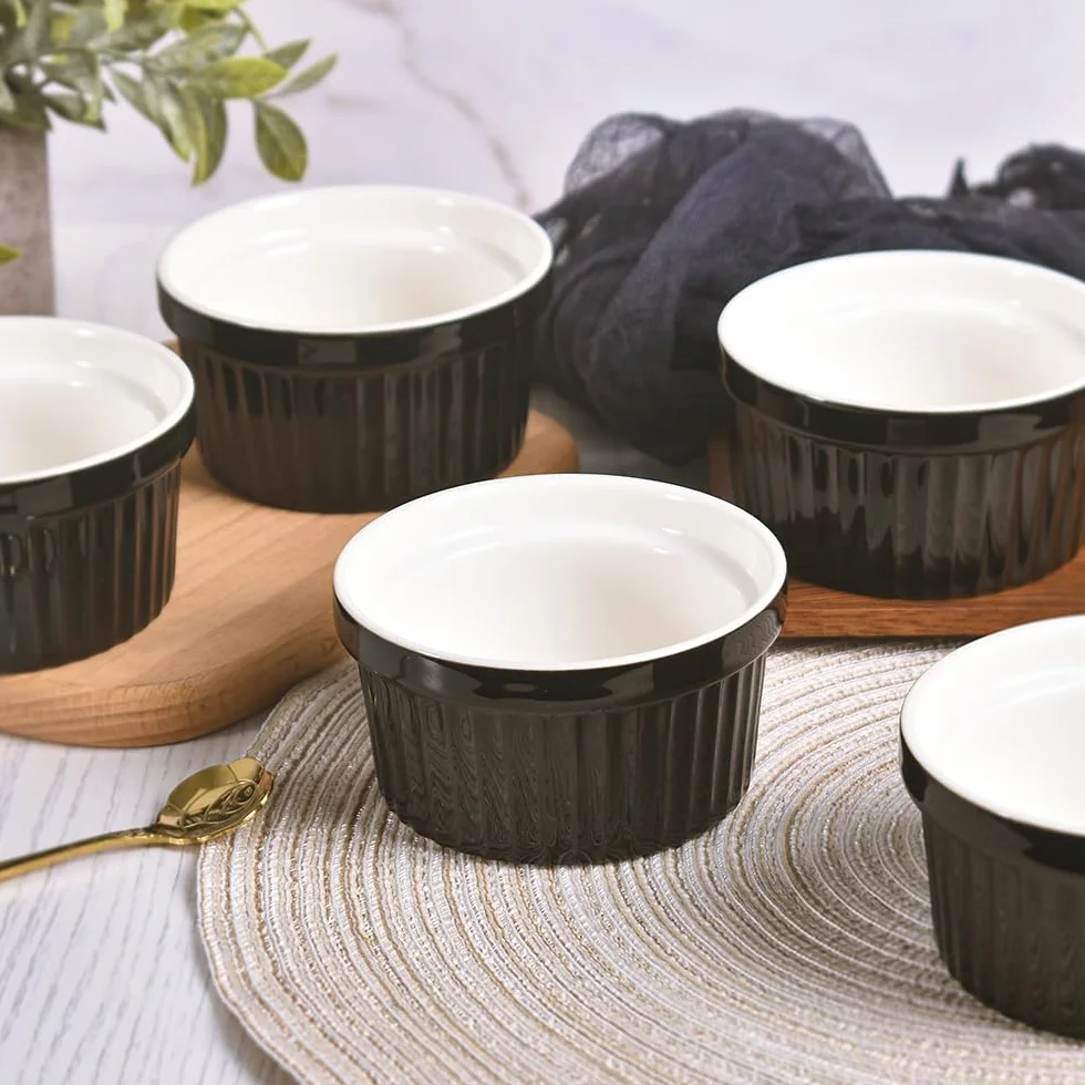 homEdge Zestaw porcelanowych ramekinów, 240 ml / 8 uncji, miska do lodów, kremowa brûlée ramekins, do pieczenia, zestaw 6 sztuk, kolor czarny