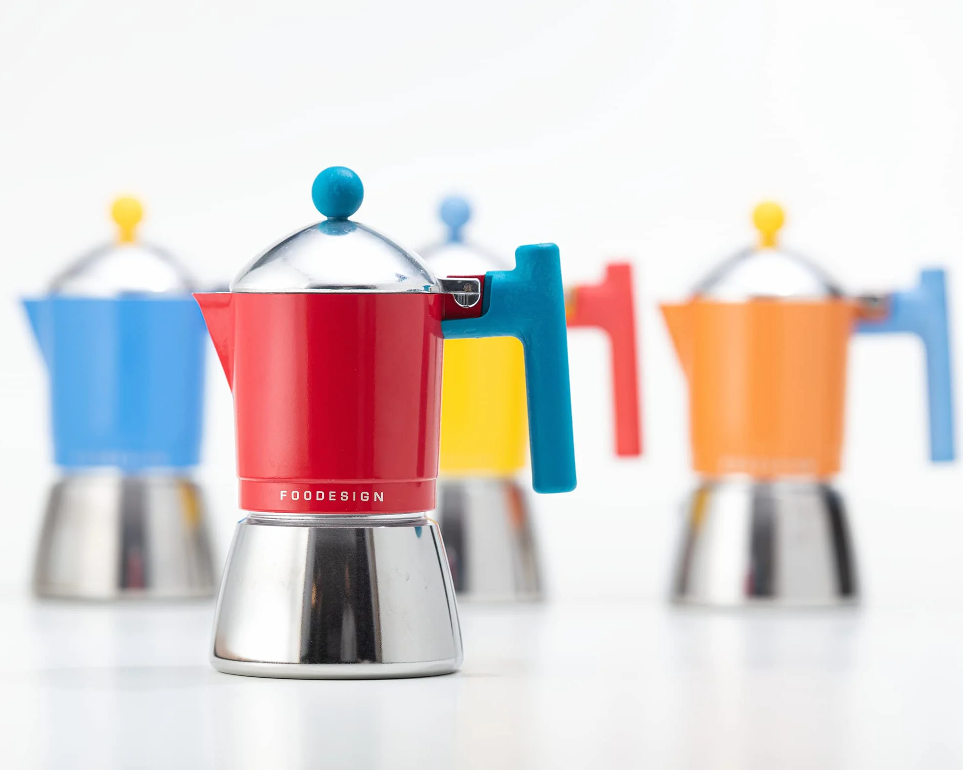 Moka Cocca zaparzacz do espresso na 3 filiżanki, nowoczesne wzornictwo, na gaz i indukcję, czajnik z bimateriału
