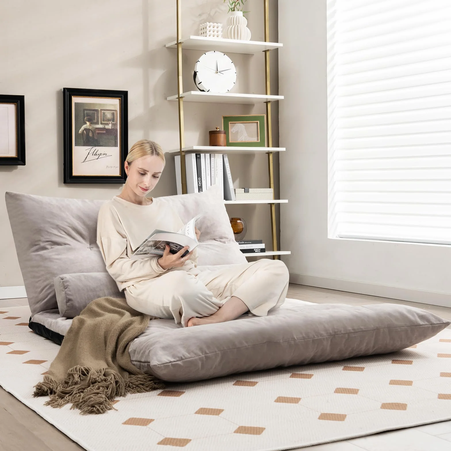 COSTWAY Składana sofa podłogowa 3 w 1 z funkcją spania i regulowanym oparciem, sofa z 2 poduszkami lędźwiowymi, składana sofa, fotel do spania do salonu i sypialni, kolor szary, TG32341SDDE