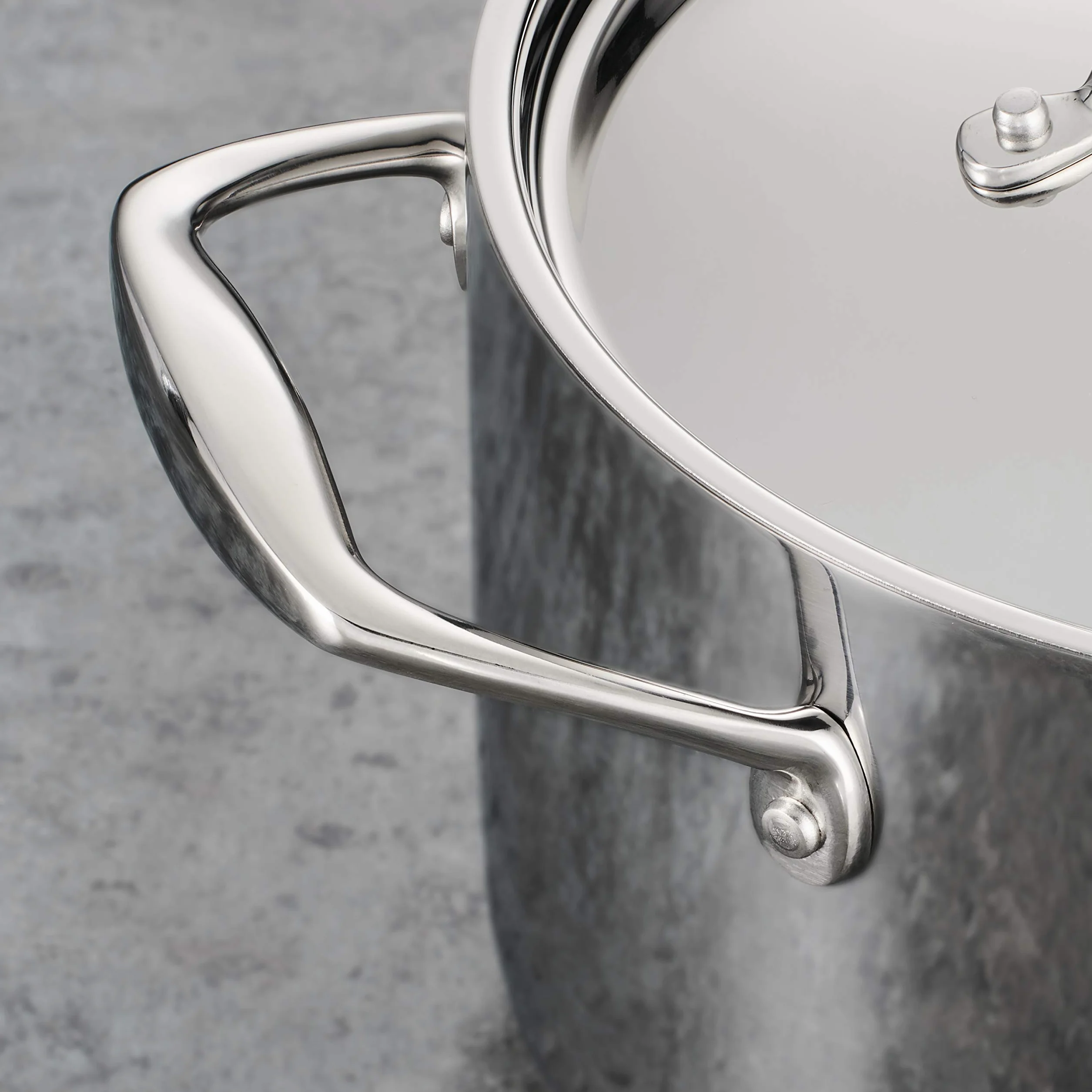 Tramontina 80116/058DS Gourmet Stainless Steel Induction-Ready Tri-Ply Clad Covered Deep Saute Pan, 3 Quart, certyfikat NSF, Made in Brazylii