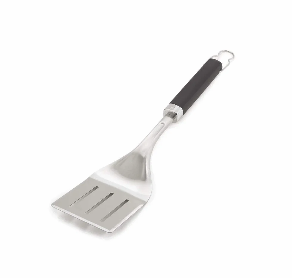 Weber Premium Łopatka (46cm), wykonana ze Stali Nierdzewnej, z Antypoślizgową Wygodną Rączką, Zagiętą Rączką, Nadaje się do Mycia w Zmywarce - Czarny / Srebrny (6761)