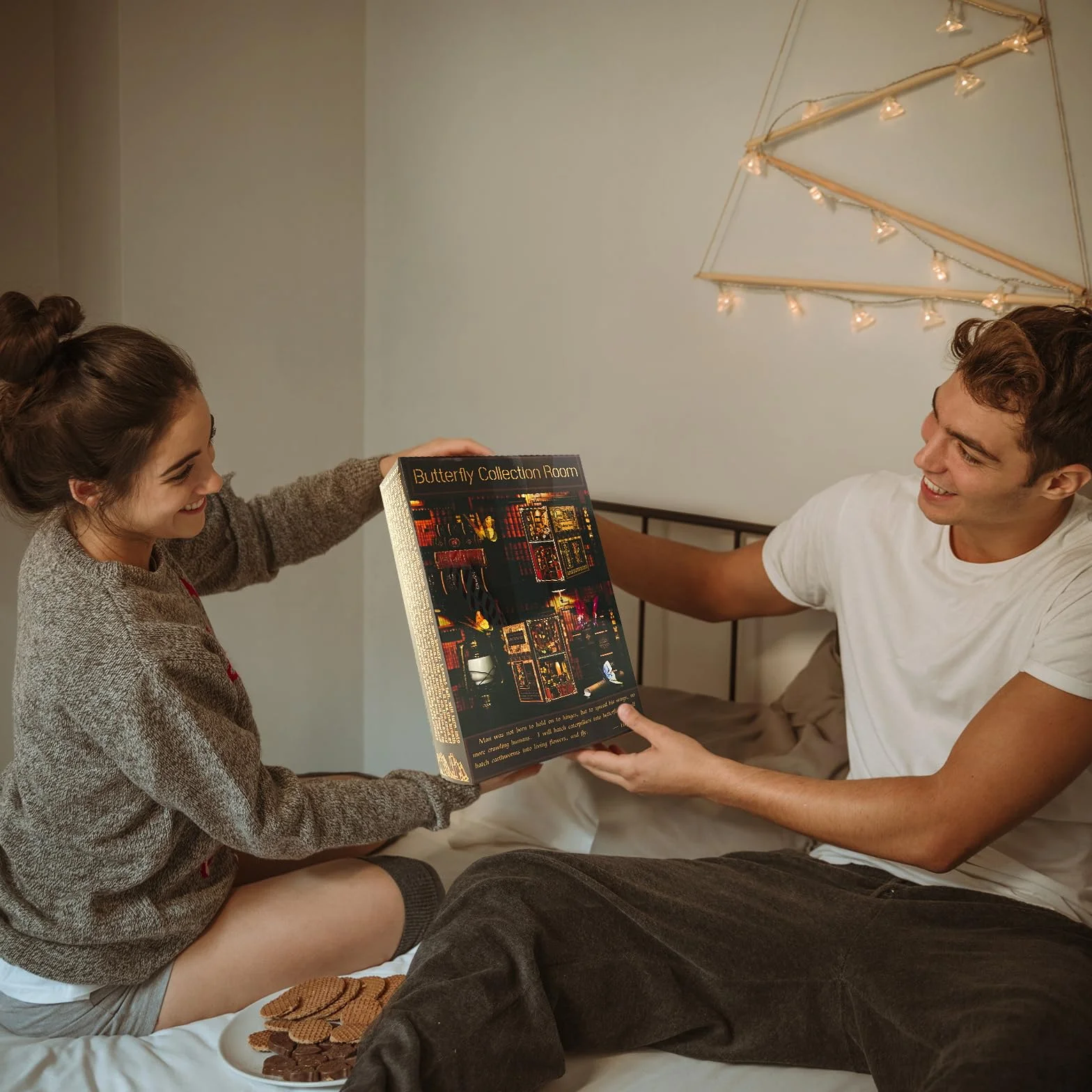 Book Nook DIY Kit - Drewniany model z oświetleniem LED i ochroną przeciwpyłową, kreatywna dekoracja półek, miniaturowy kącik książki dla dorosłych