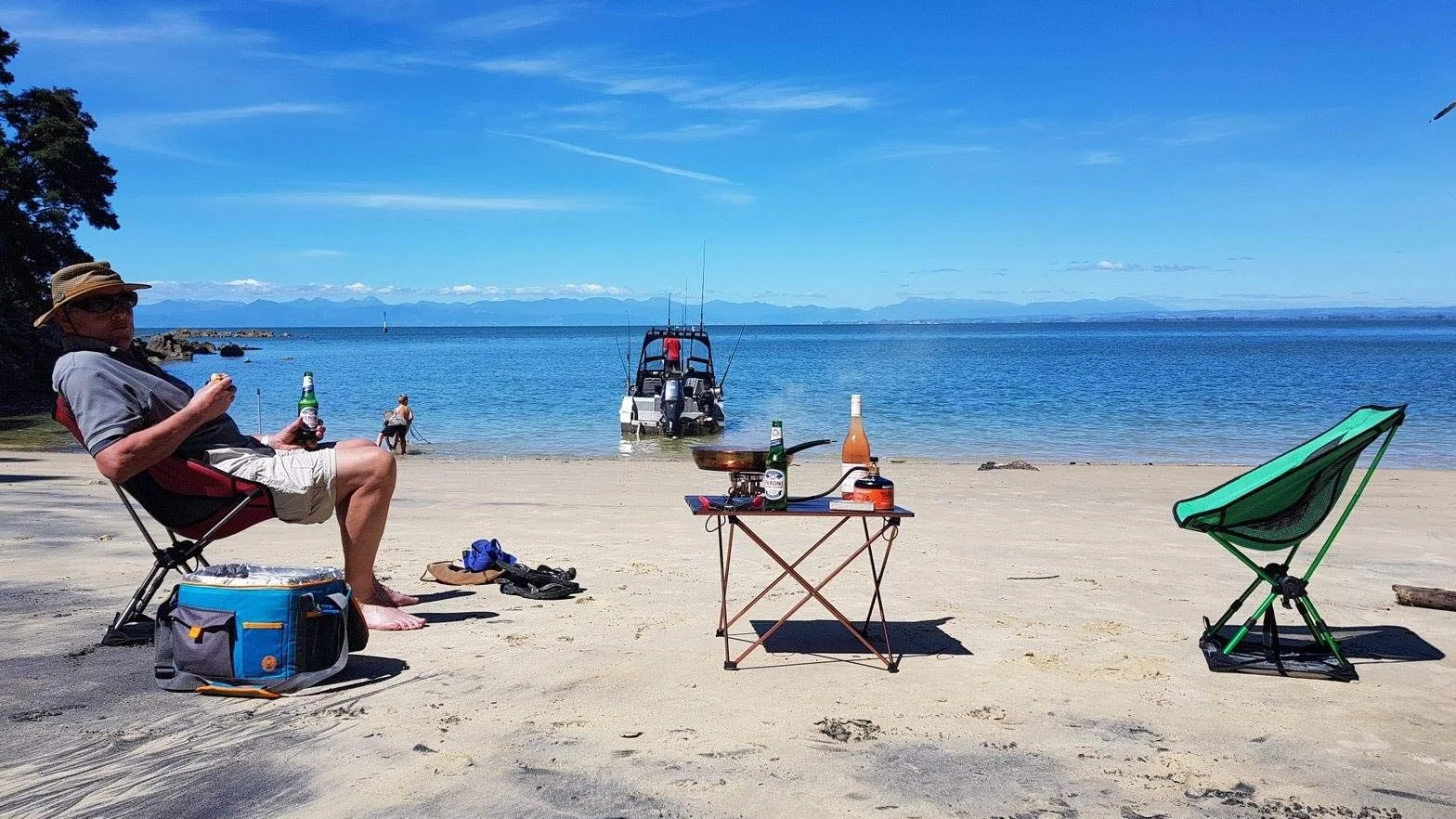 TREKOLOGY Pokrowiec na piasek, mata plażowa i maty podłogowe - chroni przenośne krzesła kempingowe przed zapadaniem się w miękkim terenie, piasku lub trawie