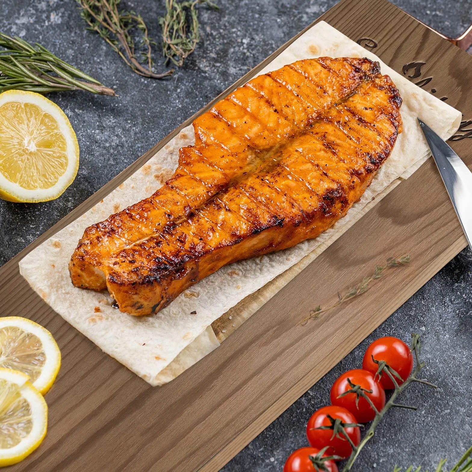 Sprifityy Deski do grillowania, średnie (30 x 14 cm), deski do wędzenia, wykonane w 100% z naturalnego drewna cedrowego, trwałe i wielokrotnego użytku, 2 sztuki