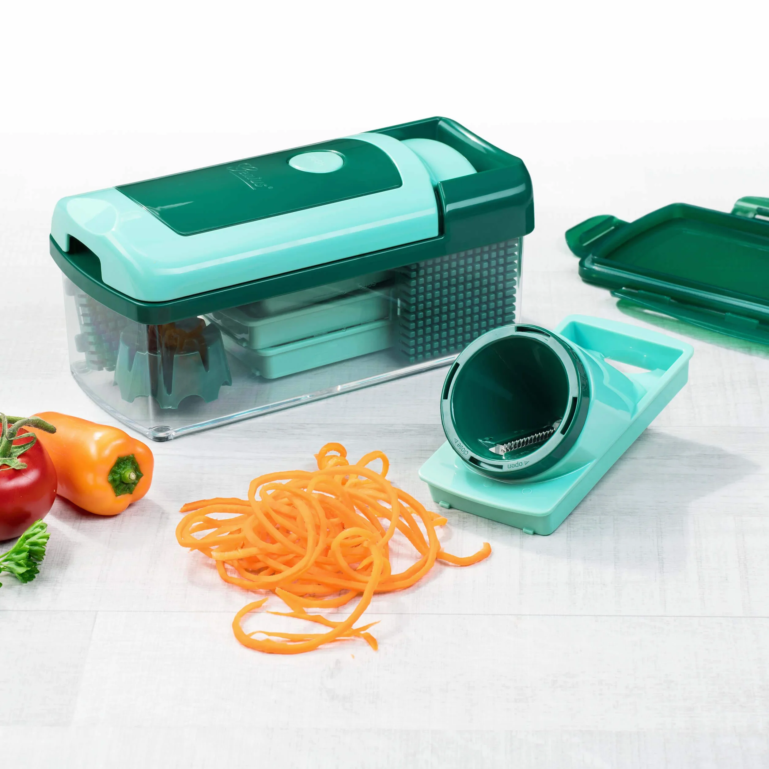 Genius Nicer Dicer Fusion Smart 12-częściowy zestaw do krojenia warzyw z pojemnikiem na ścinki, wkładką nożową XXL i spiralną Julietti