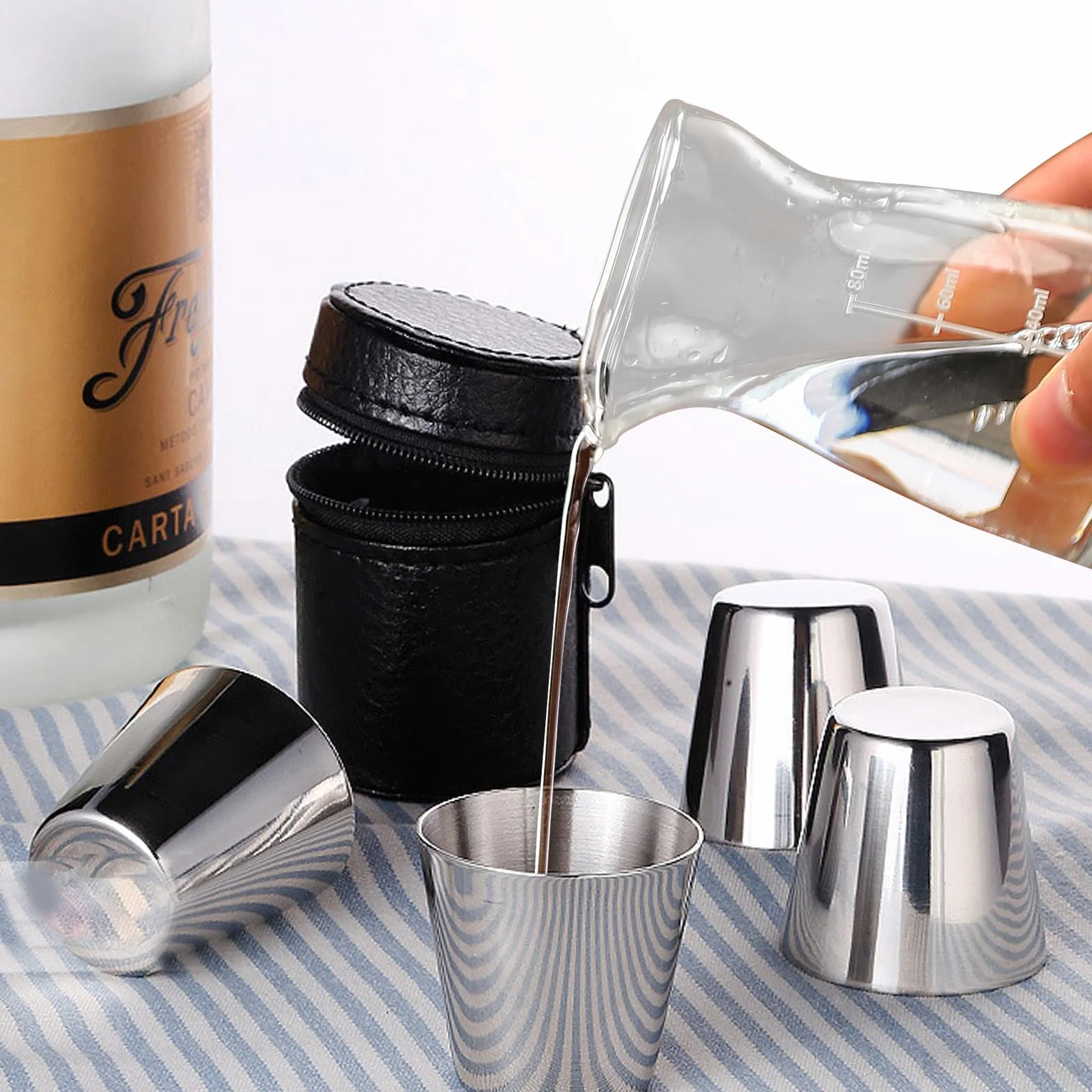Stalowe Filiżanki do Wódki 30 ml 4 Sztuki Skórzane Etui