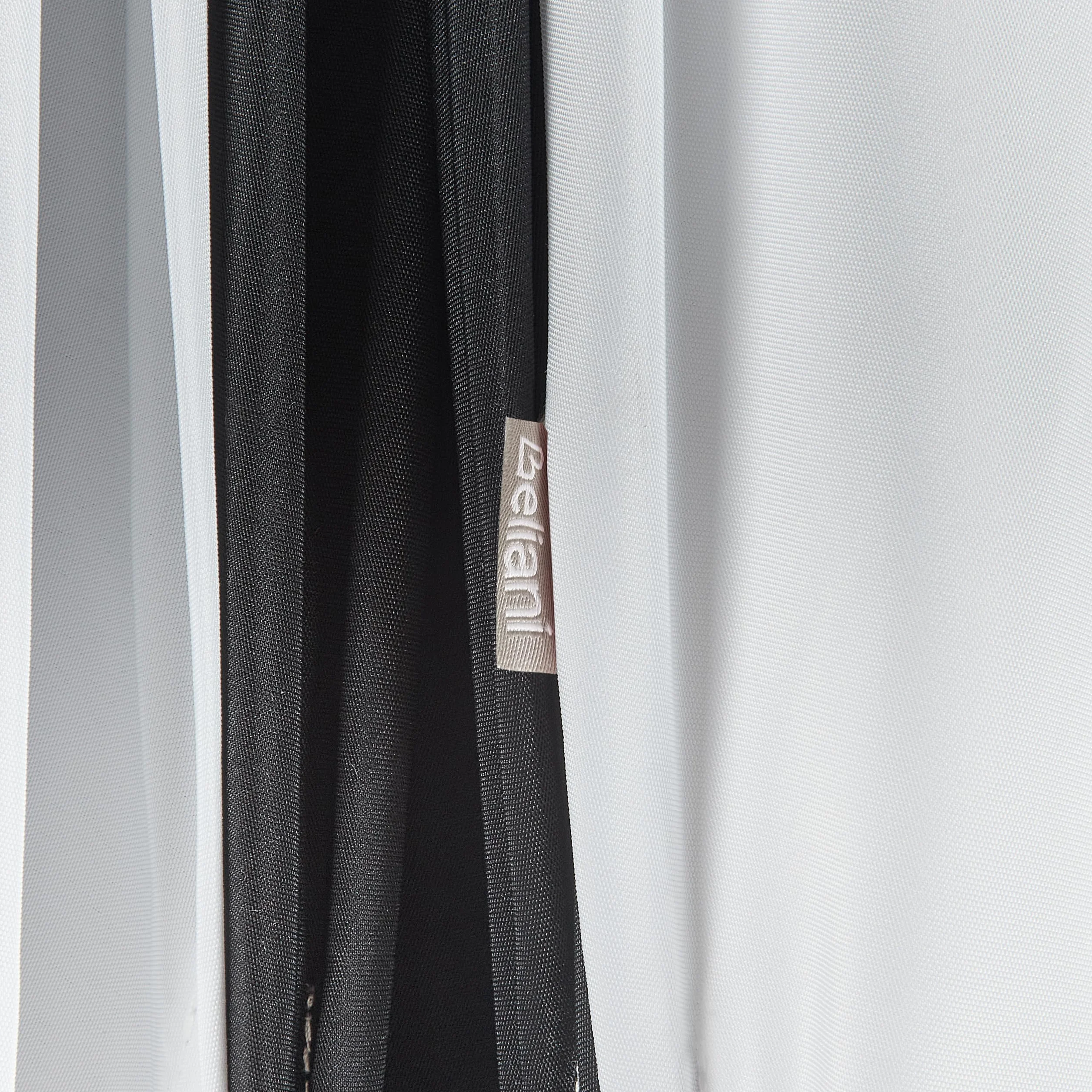 Stylowy parasol ogrodowy ⌀ 245 cm biała rura z aluminium czarno-biały materiał poliestrowy Minoa