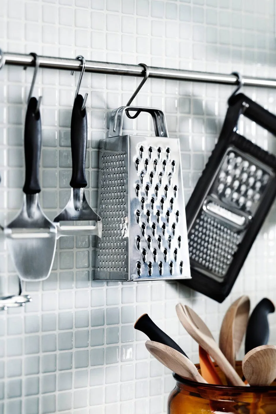 Fiskars tarka 4-stronna stal nierdzewna 23 cm Essential Silver