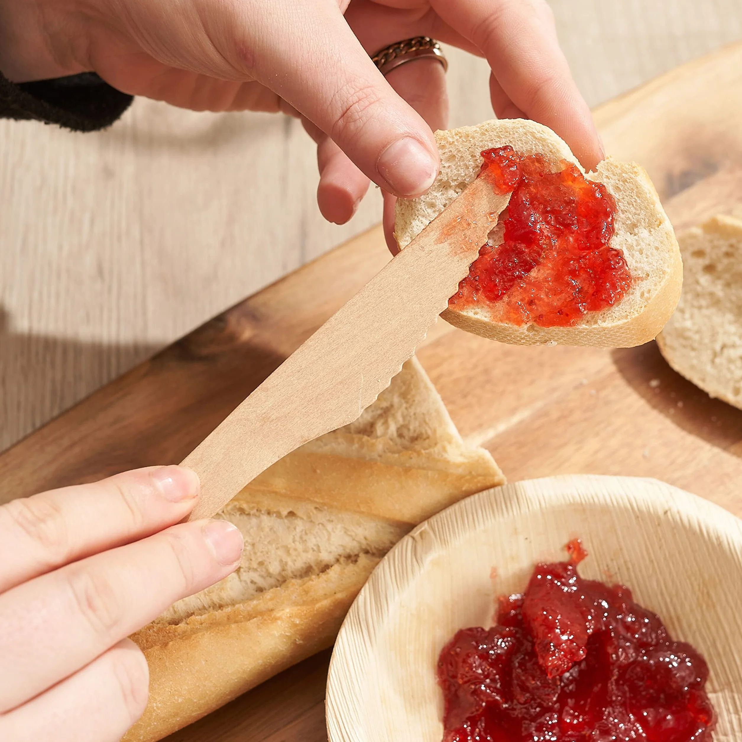 Matana - 200 Premium Eco-Friendly Wooden Knives - Biodegradable