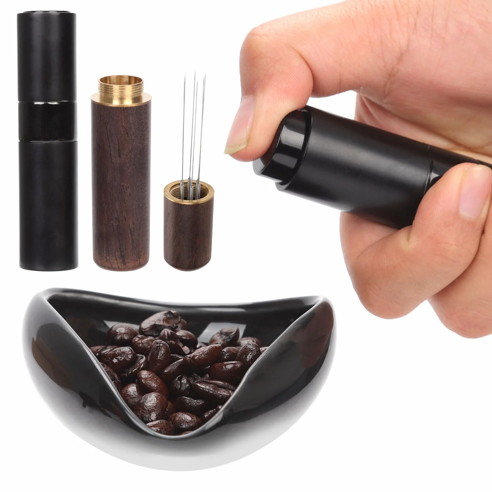 Zestaw Akcesoriów Kawowych: Kubek Dozowania 35g, Butelka z Rozpylaczem, Mieszadło Espresso, Łyżeczki, Ceramiczna Tacka