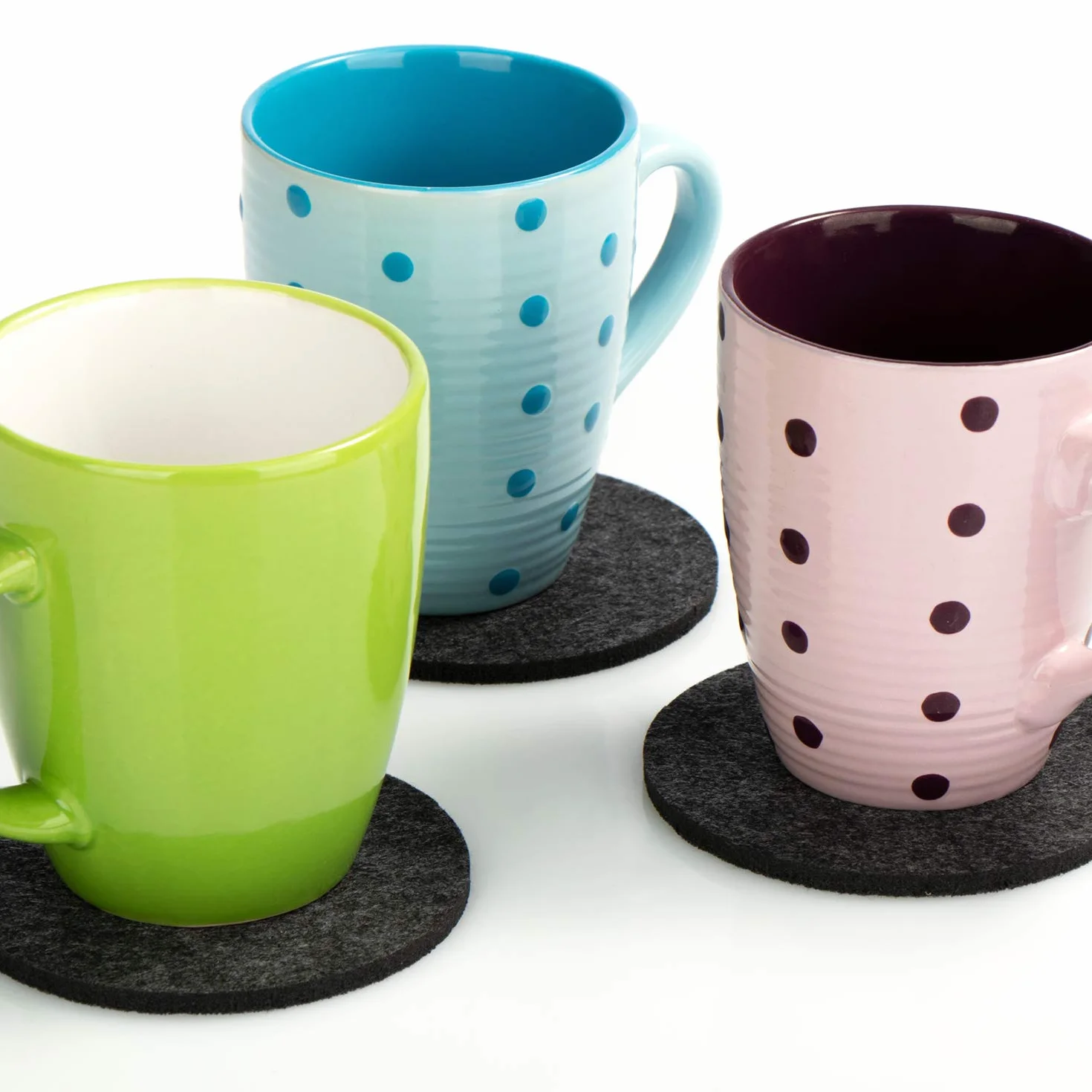 COM-FOUR® 16x filcowe podkladki - ochraniacze na stól wykonane z wytrzymalego filcu - zmywalna podstawa na kubki, szklanki, butelki - podkladki pod kubki Ø 10 cm (Ø 10cm - okragle)
