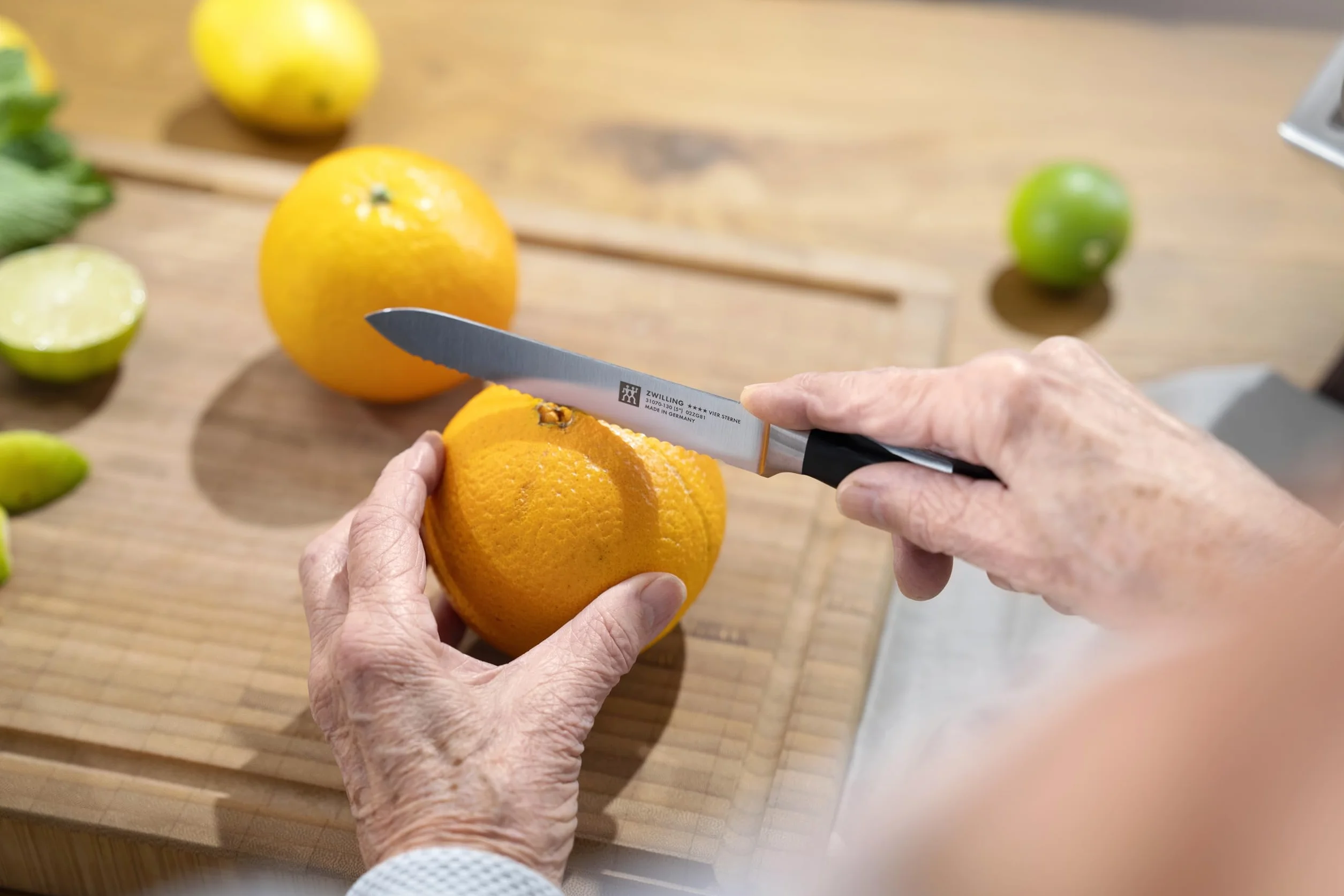ZWILLING Nóż uniwersalny 13 cm stal nierdzewna ergonomiczny uchwyt czarny Made in Germany