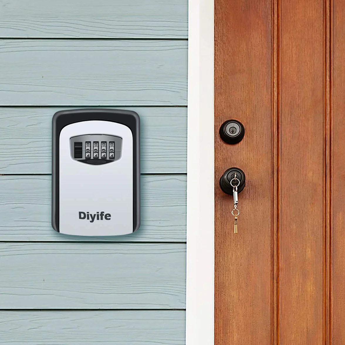 Diyife pudełko na klucze, wersja wodoodporna montowana na ścianie Klucz kombinowany Bezpieczny schowek ze stopu cynku z pokrywą przesuwną, 4-cyfrowa kombinacja do Airbnb domu garażu zapasowych kluczy