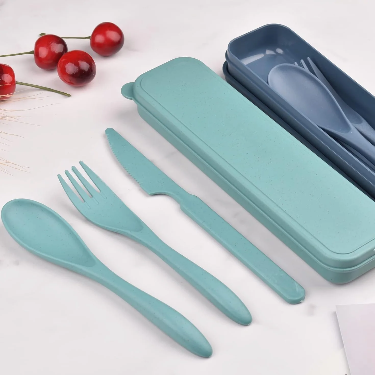 Zestaw sztućców podróżnych wielokrotnego użytku z etui, widelec nóż łyżka, plastikowy, niebieski zielony
