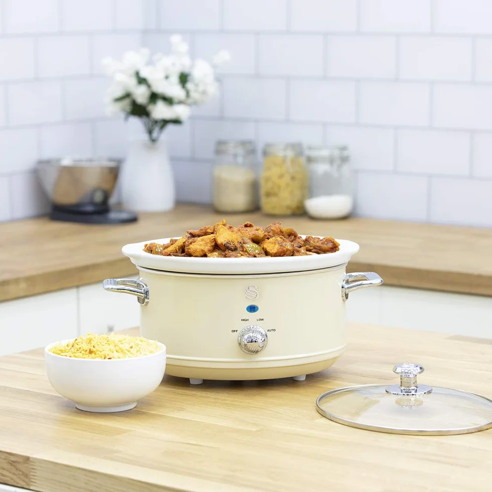 Swan Retro Wolny Garnek 3,5L Ceramika Nieprzywierająca PFOA PTFE 200W